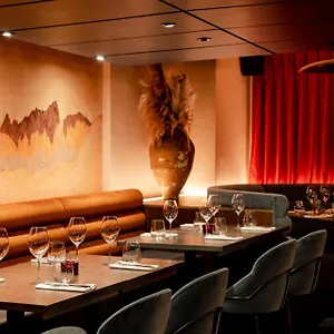4* מלון Club Quarters City,