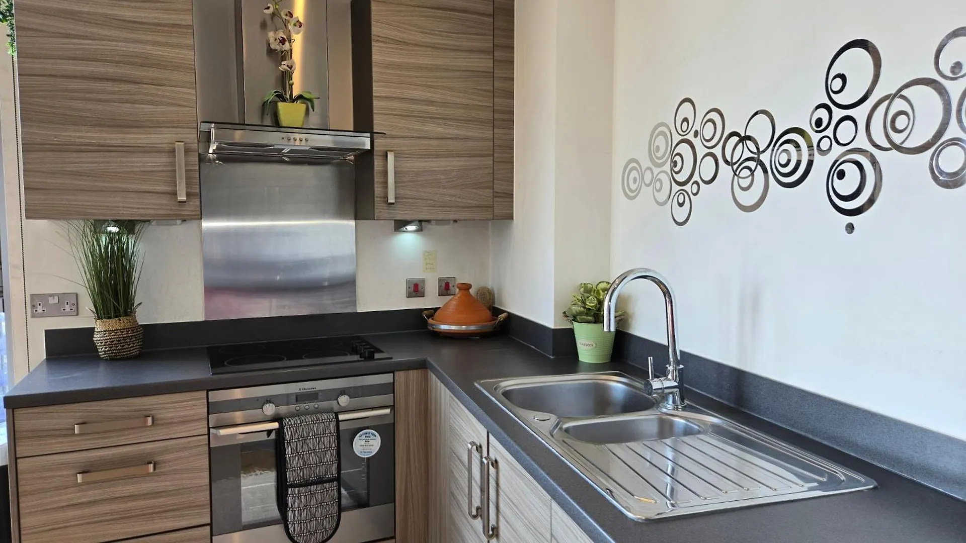 Apartment Stunning 2 Bedroom 2 Bathroom Flat With Panoramic View London