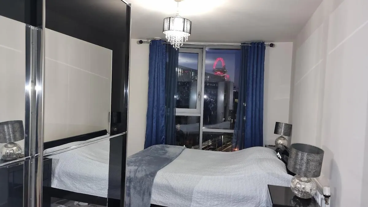 Stunning 2 Bedroom 2 Bathroom Flat With Panoramic View London