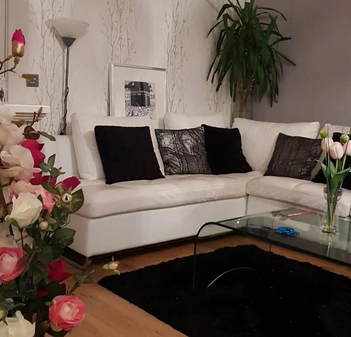 Stunning 2 Bedroom 2 Bathroom Flat With Panoramic View London Apartment