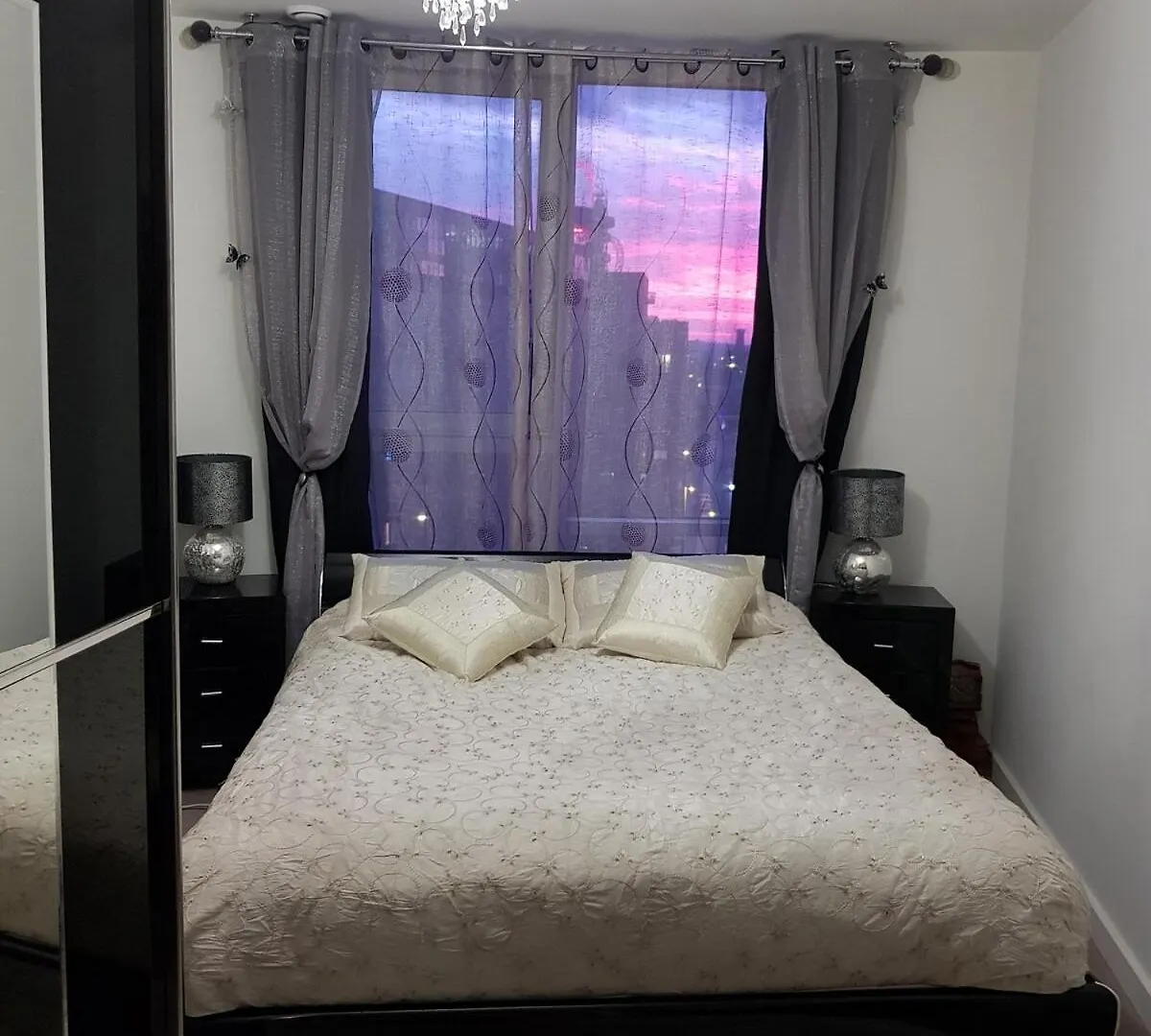 Stunning 2 Bedroom 2 Bathroom Flat With Panoramic View London United Kingdom